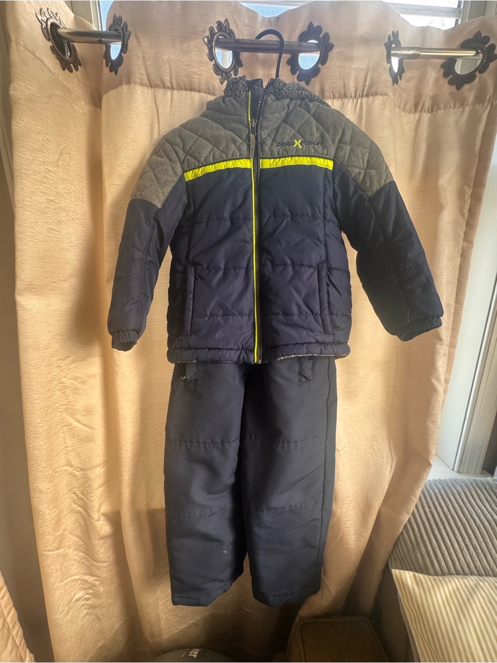 ZeroXposur Kids Navy Blue and Gray Sherpa Lined Jacket